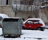 snow_garbage_bin_car