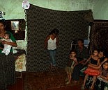 Roma_family_Tbilisi_01 - frontpage