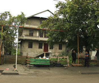 house-front_2