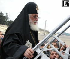 Catholicos-Patriarch Ilia II says it is unacceptable to renew talks about adopting the language charter (IPN photo)