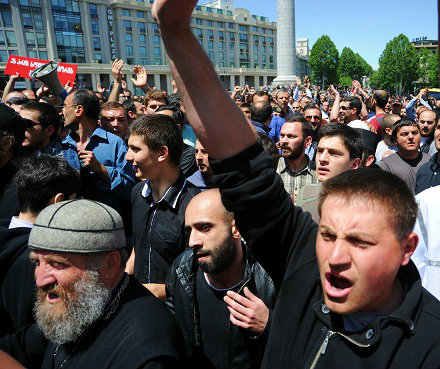 anti LGBT demonstrators Tbilisi 2013-05-17