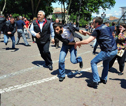police and anti-LGBT demonstrators 2013-05-17