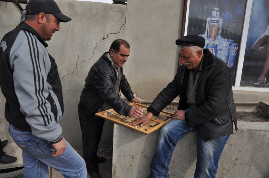 Villagers playing backgammon in their spare time (Mari Nikuradze)