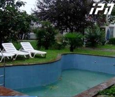 swimming_pool_Benze